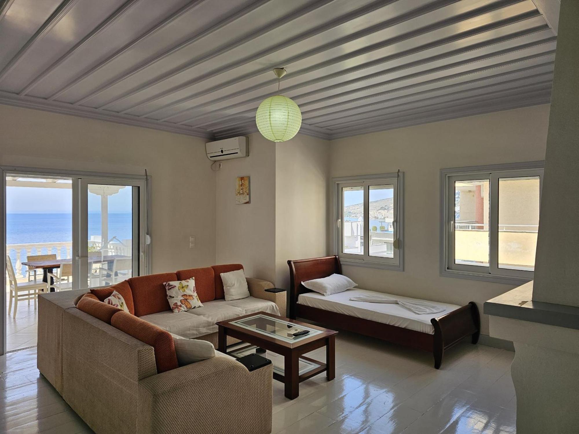 Eri Apartments Sarandë 外观 照片